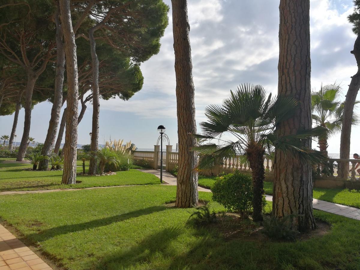 Apartamentos Versailles Villafortuny Εξωτερικό φωτογραφία